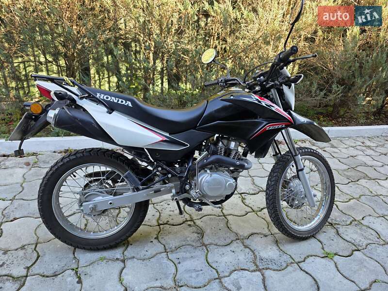 Мотоцикл Позашляховий (Enduro) Honda XR 150L 2014 в Львові