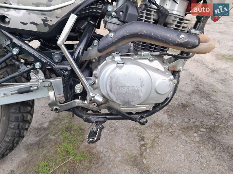 Мотоцикл Внедорожный (Enduro) Honda XR 150L 2015 в Макарове