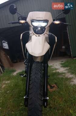 Мотоцикл Спорт-туризм Honda XR 190 L 2025 в 