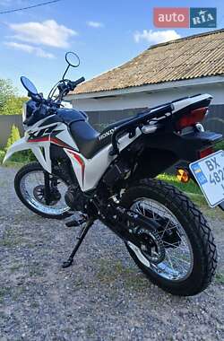 Мотоцикл Внедорожный (Enduro) Honda XR 190 L 2025 в 