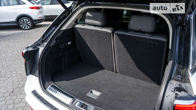 Внедорожник / Кроссовер Hongqi E-HS9 2022 в Львове