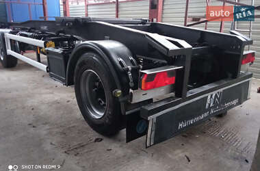 Контейнеровоз Hueffermann HSA 2002 в Житомирі