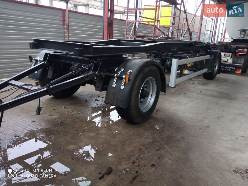 Контейнеровоз Hueffermann HSA 2002 в Житомирі