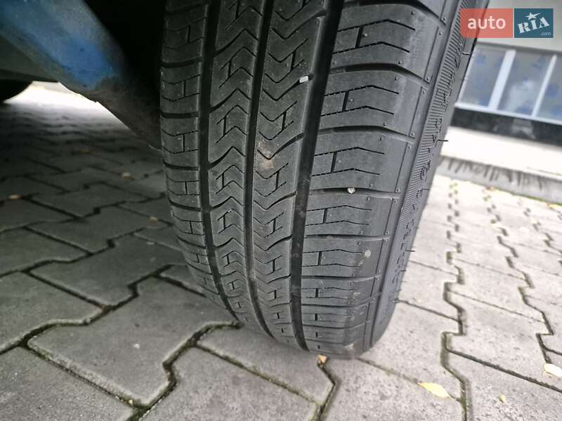 Для перевозки животных - прицеп Humbaur Maximus 2008 в Киеве фото 16 Для перевозки животных - прицеп Humbaur Maximus 2008 в Киеве