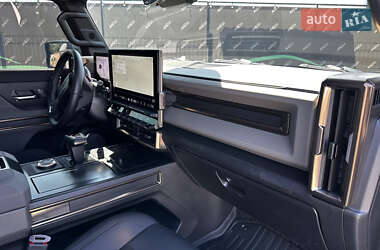 Внедорожник / Кроссовер Hummer EV SUV 2024 в 