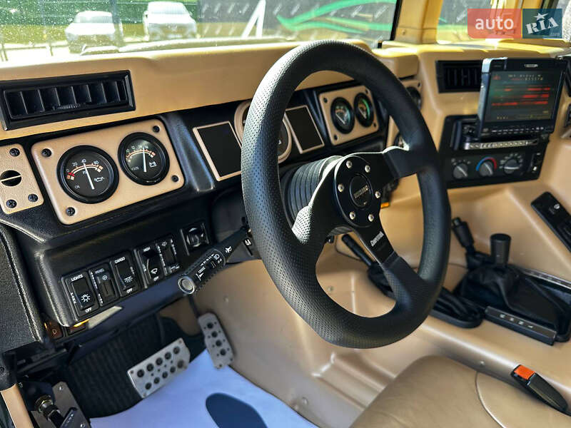 Внедорожник / Кроссовер Hummer H1 2000 в Киеве