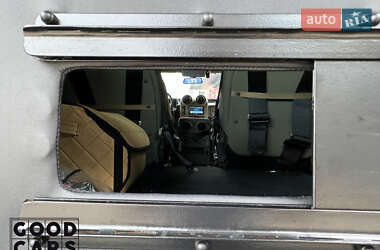 Внедорожник / Кроссовер Hummer H2 2003 в 