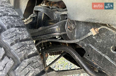 Внедорожник / Кроссовер Hummer H2 2003 в 