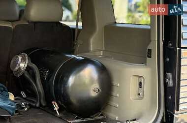Внедорожник / Кроссовер Hummer H2 2003 в 