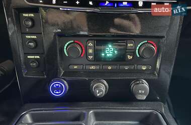 Позашляховик / Кросовер Hummer H2 2002 в 