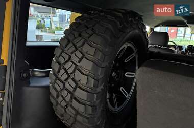 Позашляховик / Кросовер Hummer H2 2002 в 