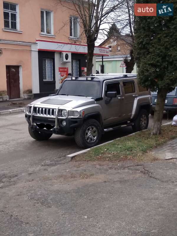 Внедорожник / Кроссовер Hummer H3 2006 в Ровно