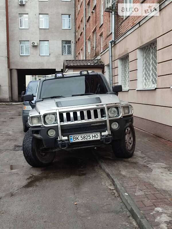 Внедорожник / Кроссовер Hummer H3 2006 в Ровно
