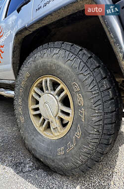 Внедорожник / Кроссовер Hummer H3 2007 в 