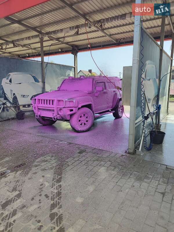 Внедорожник / Кроссовер Hummer H3 2006 в 
