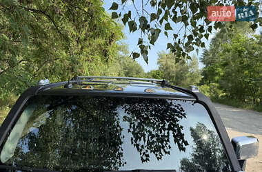 Внедорожник / Кроссовер Hummer H3 2006 в 