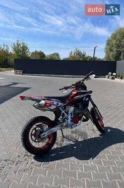 Мотоцикл Супермото (Motard) Husqvarna SM 125 2010 в 