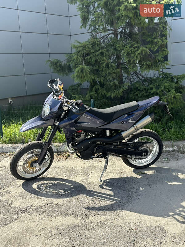 Мотоцикл Супермото (Motard) Husqvarna SMR 630 2010 в Киеве