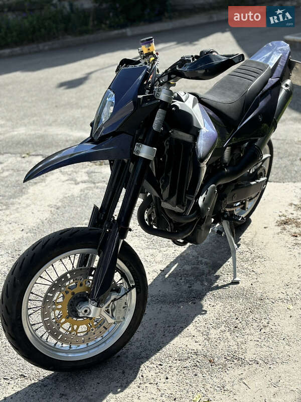 Мотоцикл Супермото (Motard) Husqvarna SMR 630 2010 в Киеве