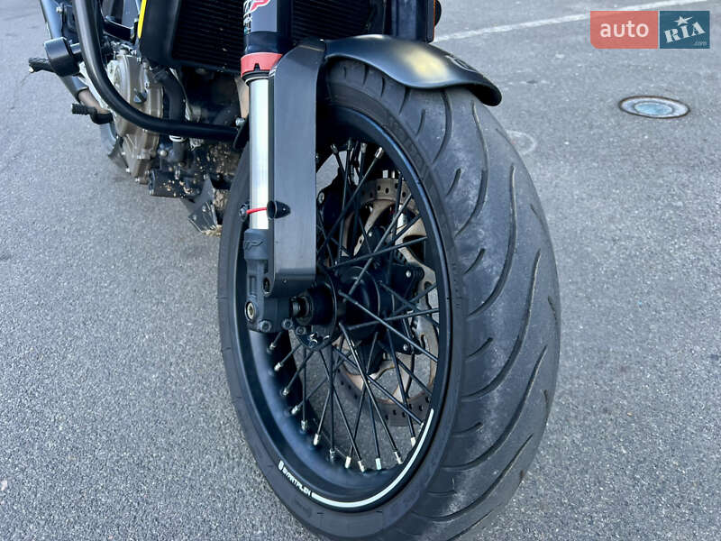 Скремблер Husqvarna Svartpilen 401 2020 в Одессе фото 8 Скремблер Husqvarna Svartpilen 401 2020 в Одессе