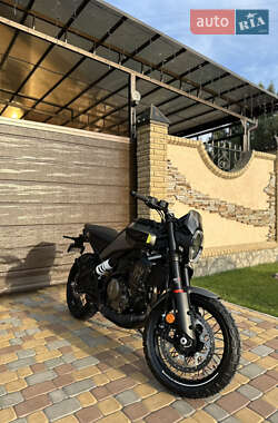 Мотоцикл Классик Husqvarna Svartpilen 401 2024 в Первомайске