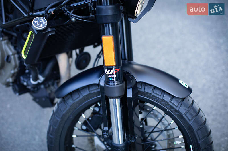 Мотоцикл Без обтікачів (Naked bike) Husqvarna Svartpilen 2023 в Києві