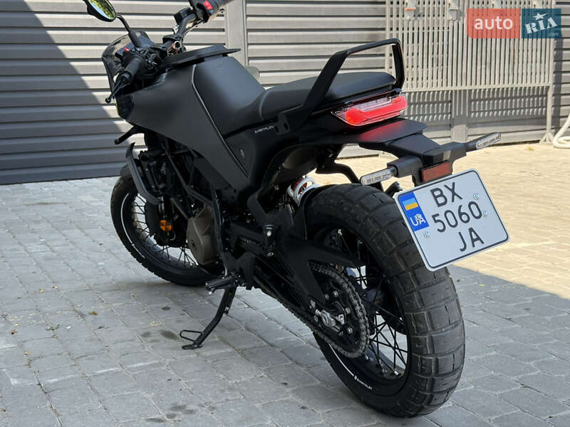 Мотоцикл Без обтікачів (Naked bike) Husqvarna Svartpilen 2024 в Кам'янець-Подільському