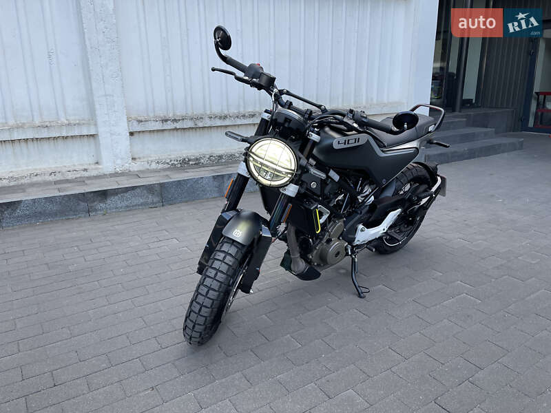 Скремблер Husqvarna Svartpilen 2020 в Києві