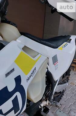 Мотоцикл Внедорожный (Enduro) Husqvarna TE 300 2020 в 