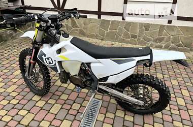 Мотоцикл Внедорожный (Enduro) Husqvarna TE 300 2022 в 