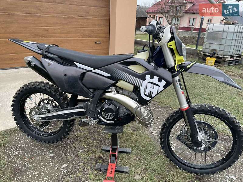 Мотоцикл Позашляховий (Enduro) Husqvarna TE 300 2024 в Коломиї фото 2 Мотоцикл Позашляховий (Enduro) Husqvarna TE 300 2024 в Коломиї
