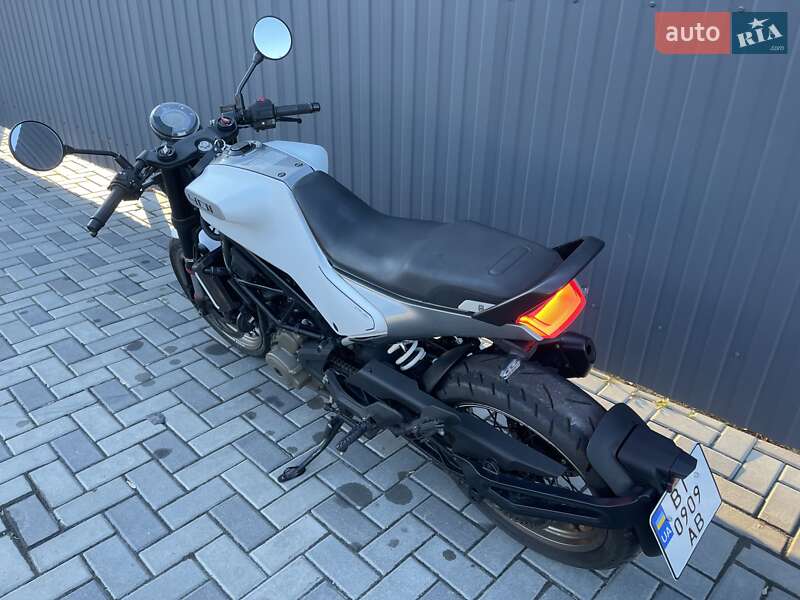 Мотоцикл Без обтекателей (Naked bike) Husqvarna Vitpilen 2021 в Полтаве