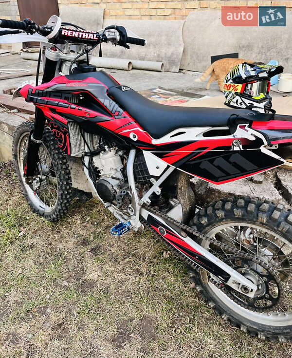 Мотоцикл Кросс Husqvarna WR 2012 в Ворзелі