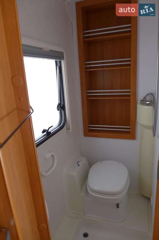 Причіп дача Hymer Nova 500 2007 в Герці фото 15 Причіп дача Hymer Nova 500 2007 в Герці