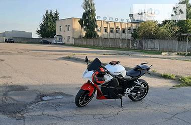 Спортбайк Hyosung GT 250R 2014 в Сумах