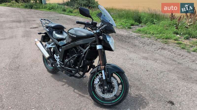 Мотоцикл Без обтекателей (Naked bike) Hyosung GT 250R 2012 в 