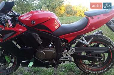 Спортбайк Hyosung GT 250R 2006 в 