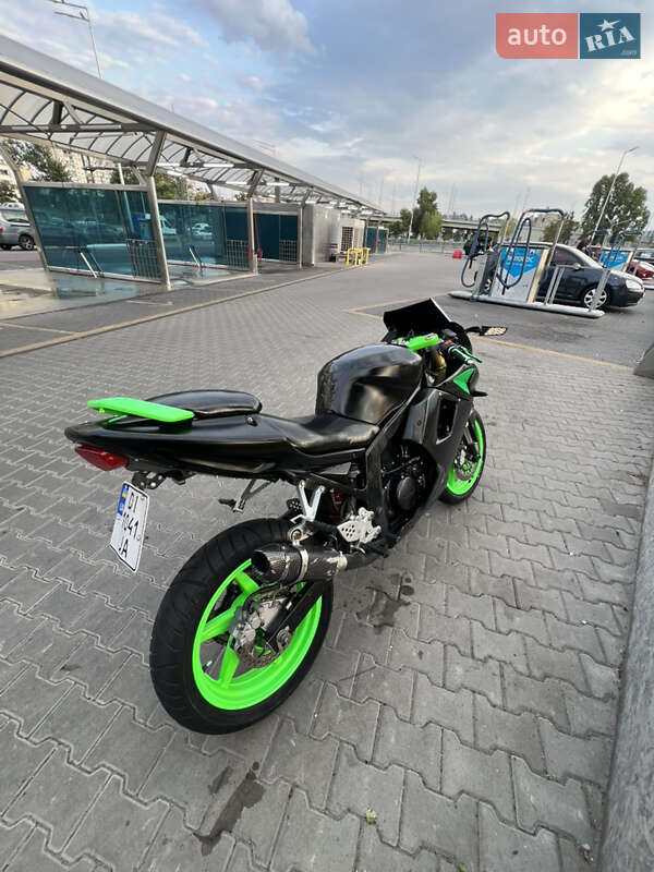 Спортбайк Hyosung GT 250R 2007 в Киеве фото Спортбайк Hyosung GT 250R 2007 в Киеве