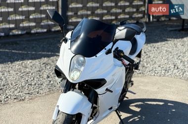 Спортбайк Hyosung GT 250R 2011 в Києві