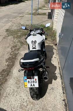 Мотоцикл Спорт-туризм Hyosung GT 650R 2007 в 