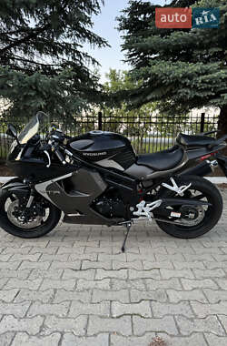 Мотоцикл Спорт-туризм Hyosung GT 650R 2013 в 