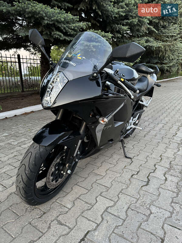 Мотоцикл Спорт-туризм Hyosung GT 650R 2013 в Южноукраинске