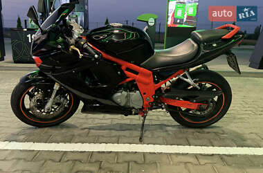 Мотоцикл Спорт-туризм Hyosung GT 650R 2008 в 