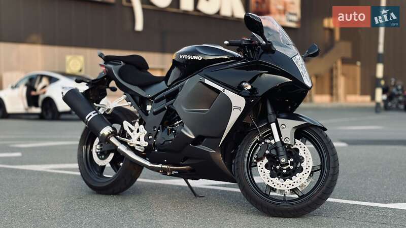 Hyosung GT 650R 2013 Hyosung GT 650R 2013