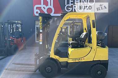 Вилочный погрузчик Hyster H 2012 в 