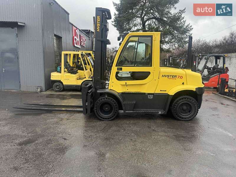 Вилочный погрузчик Hyster H 2012 в 