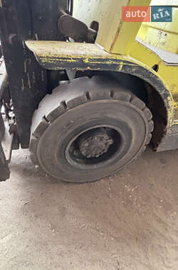 Вилочный погрузчик Hyster H 2002 в 