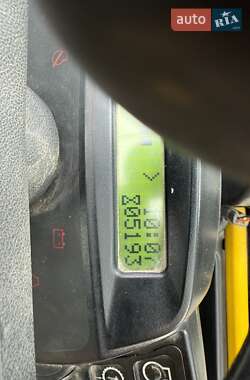 Вилочный погрузчик Hyster H 2010 в 