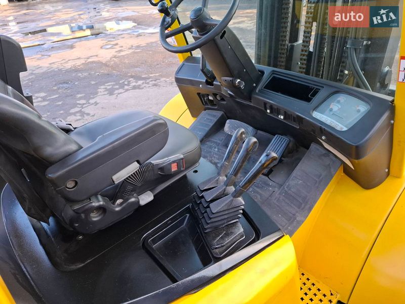Вилочный погрузчик Hyster H 2004 в Радехове