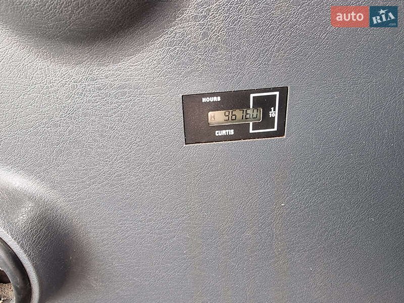 Колісний екскаватор Hyundai 140D 2013 в Одесі